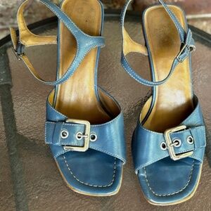 Aerosoles Denim colored heels/sandels